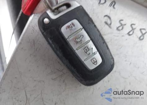 2009 Hyundai Genesis 3.8 z USA, uszkodzony, nr VIN KMHGC46E39U026514